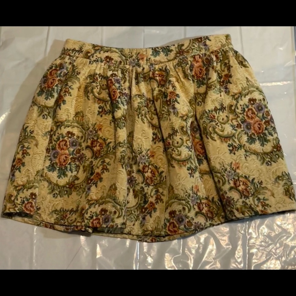 skirt brown with floral print